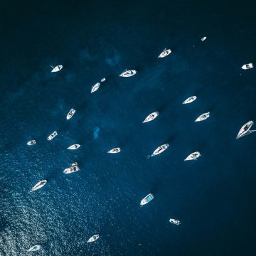 男士透气网布休闲健步鞋